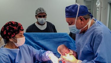 Hospital Memorial Uningá realiza o primeiro parto da nova maternidade